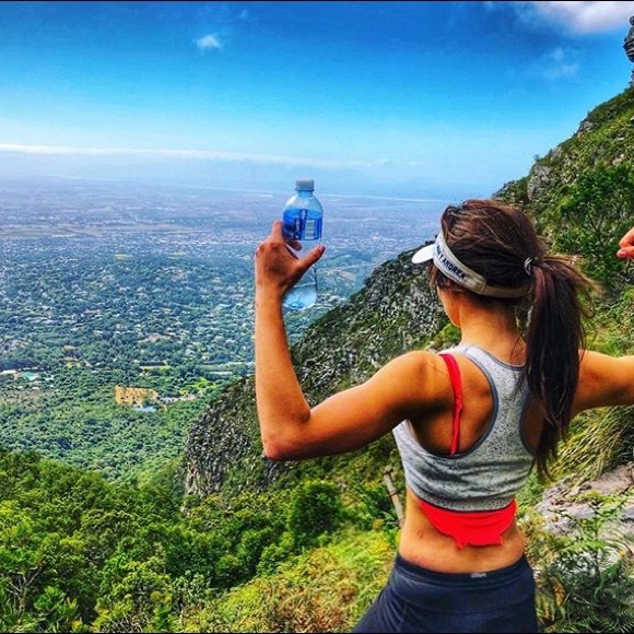 Coming in hot 🤷🏻♀️🥂 - Picture 7 of 7